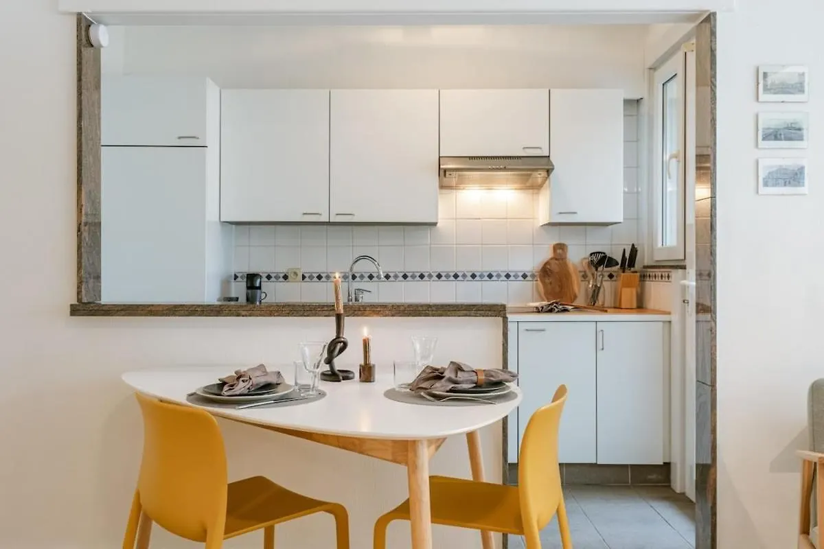 Bright Studio Near The Sea أوستيند شقة